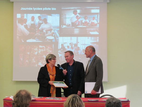 Kollvik-Recycling-compost-Lycée de Navarre bio committed establishment